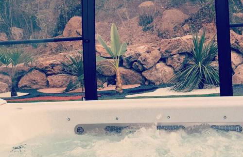 La Bonne Etoile Marseille ! Hébergement romantique ! Jacuzzi et Piscine chauffée - Foto 6