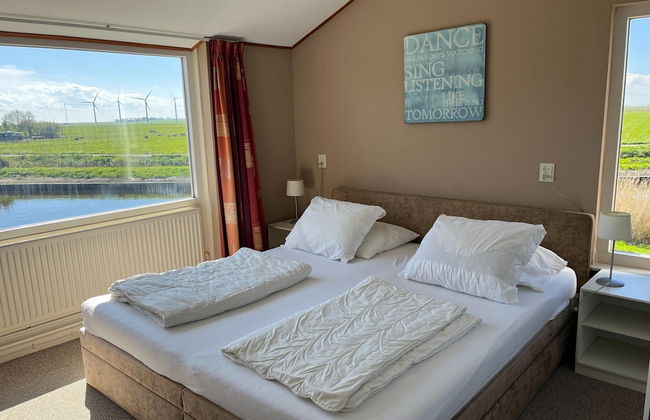 Holiday Home in Warns With Private Jetty - Photo 2