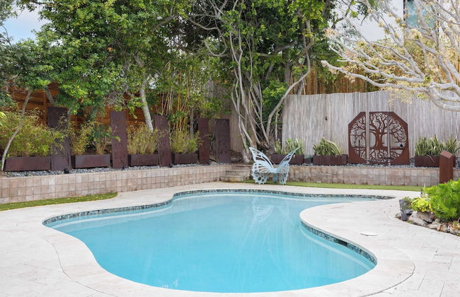 La Jolla Mid-century by Avantstay Private Pool, Outdoor Living + Ocean Views - Photo 49