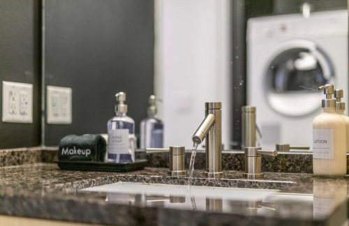 Modern Downtown Dallas City View High-Rise, Free Parking, Pool, Gym - Foto 13