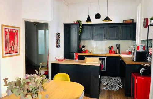 Maison de Maître avec grande terrasse au Centre-Ville - Foto 17