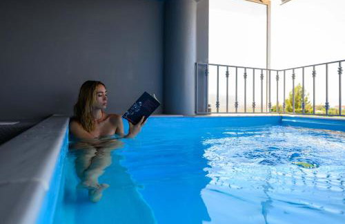 Grand Suites with Private Pools - Photo 8