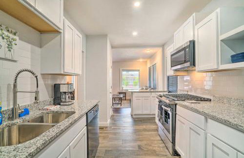 Charming and Quaint El Paso House with Backyard! - Foto 11