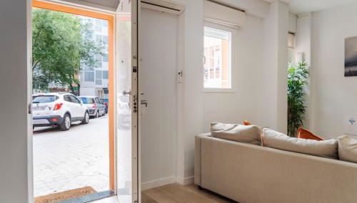 AR IFEMA piso moderno cerca aeropuerto y feria Madrid - Foto 3