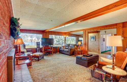 6 Mi to Manatee Springs! Family Riverfront Getaway - Foto 5