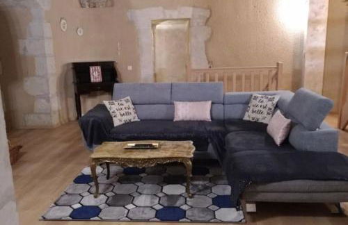 La tour du logis, gîte 4 * à 15 min du Futuroscope - Foto 32