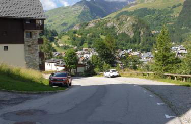 T2 Les Chardons avec Piscine Sauna et Hammam - Photo 6