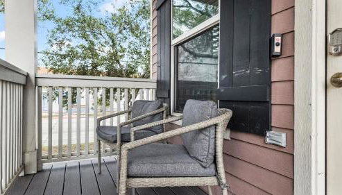Summer Bliss Walk to Beach Master Suite Bunk Beds Sleeps 9 - Foto 5