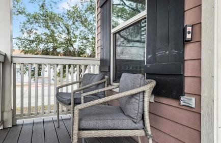 Summer Bliss Walk to Beach Master Suite Bunk Beds Sleeps 9 - Foto 5