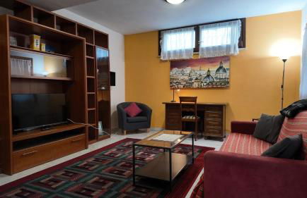 Whole apartment in Villa surrounded by green - Foto 12