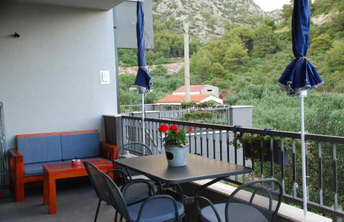 Luxurious Apartments Maslina with Beach - Photo 20