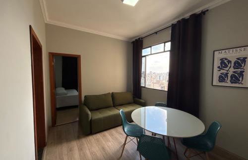 Apartamento Belo Horizonte 2 quartos Ed Maleta, Mercado Central, Feira Hippie, Praça da Liberdade e Parque Municipal - Foto 10