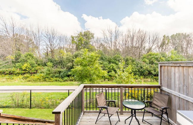 Lakeshore 3BR 2 5BA Townhome 1 min to the Beach - Photo 22