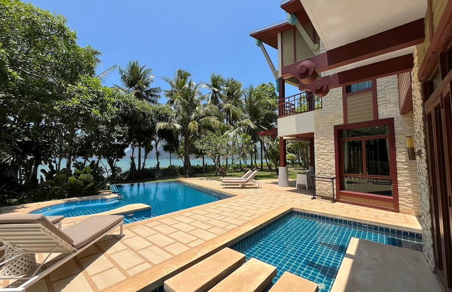 Amatapura Beach Villa 1 - Photo 1