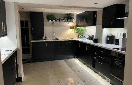 2 Bed Cottage - Central Bawtry - High End Furnishings - Foto 3