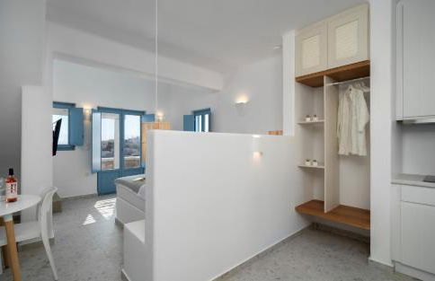 Camvillia Donoussa Village Suites - Photo 50