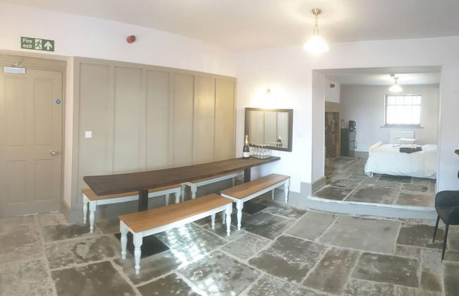 1700s Canalside Cottage Sleeps up to 12 Guests - Foto 14