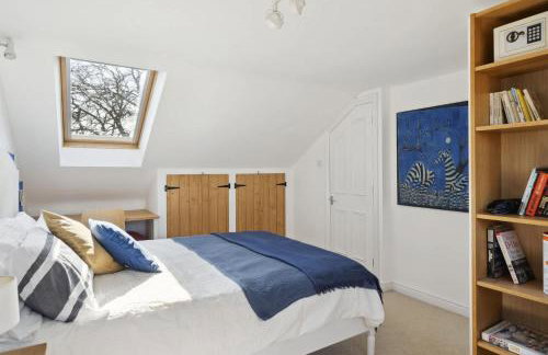 Beautiful Victorian Home on Peaceful Green Square - Foto 7