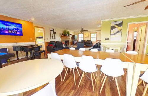 Paradise on Ocean Waterway Huge 5000 sq ft w Private Pool, Boat Dock, Grand Piano, Game Tables, BBQ, 1 acre Yard, Crib, Sleeps 34 - Foto 80