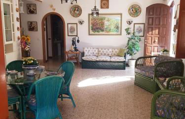 Villa del Golfo Urio with swimming pool shared by the two apartments it is essential to have a car - Foto 36