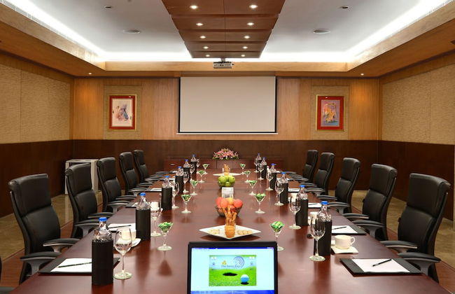 Savoy Suites Manesar - Foto 35