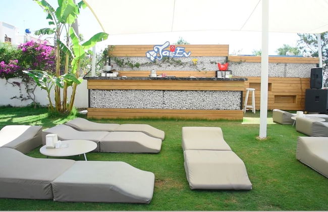 Tasev Apart Hotel - Photo 35