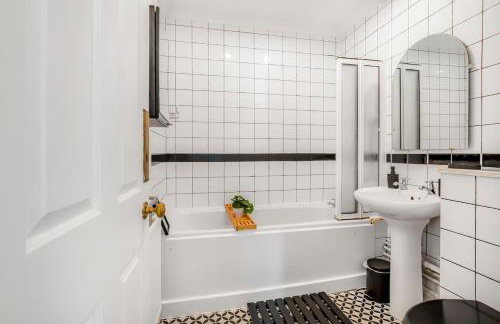 Stylish 1BR Flat-Terrace-Free Parking-Rail Station - Foto 23