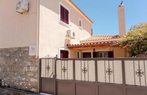 Maria's House - Photo 5