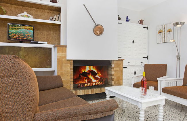 Apartment near Sea with Shared Swimming Pool in Costa Brava - Foto 3