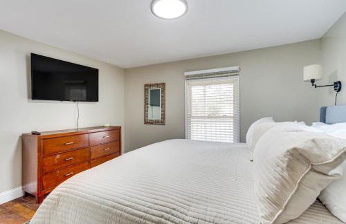 Lakefront Getaway with Porch in Athens Area! - Foto 13