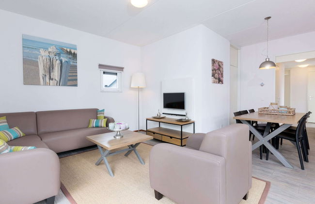 Detached Single Story Holiday Home Near the Sea - Photo 5