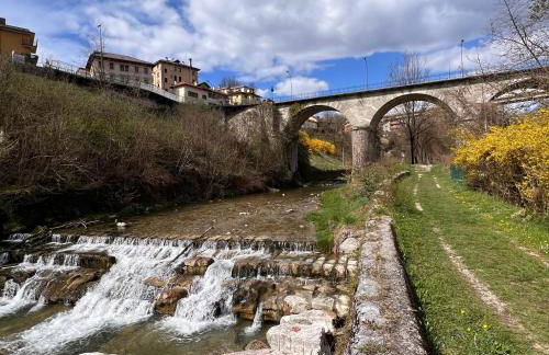 Conveniente, tranquilla con parcheggio - Photo 24