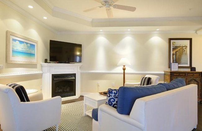 Waterside Resort - Photo 16