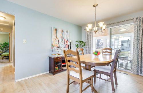 half Mi to Boat Launch Family Getaway in Menasha! - Foto 8