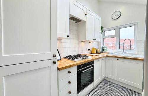 Stylish and Cosy stay in the Heart of Malton - Photo 2