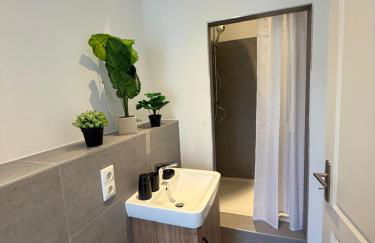 Jomi Stays - Kudamm - Foto 24