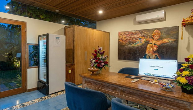 Sari Dana Villas - Foto 2, Recepción