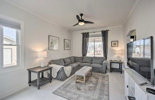 Trendy Superior Home Perfect for Groups! - Foto 5