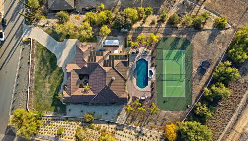 Luxury Home With Pool & Tennis Court - Foto 2
