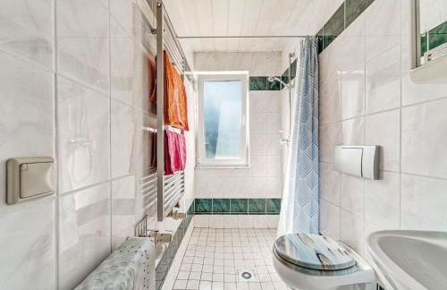 Cozy Apartment Near Trails - Foto 29