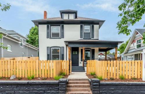 NEW REMODEL Denver Luxury Home with Private HOT TUB - Foto 7