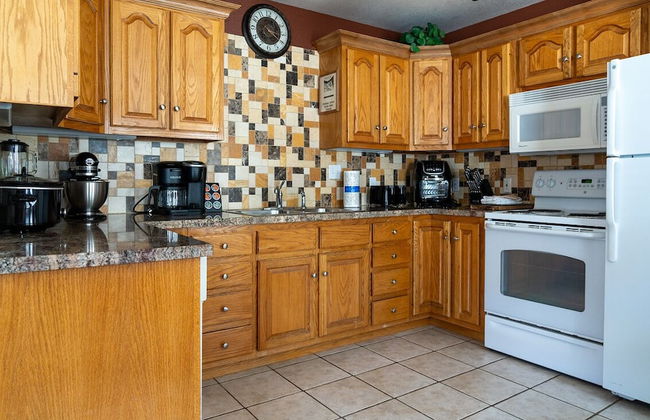 Alpenglow Three Bedroom Two Bath XL A17 - Photo 7