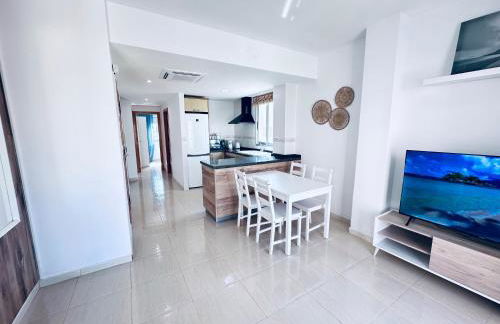 Apartamento Familiar a 1 Min del Mar - Foto 9