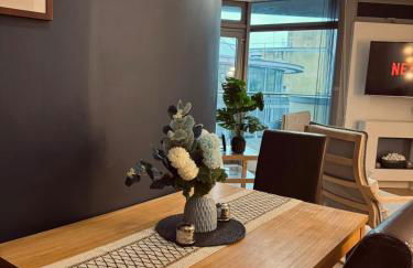 A&A Luxury Stay Mowbray - 1Bdr Apt w Balcony & Views - Foto 10