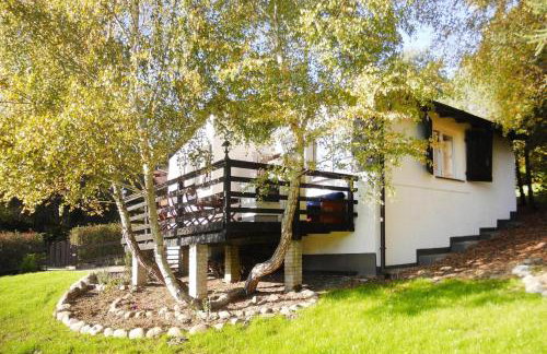 Lakeside holiday home with private garden - Foto 1