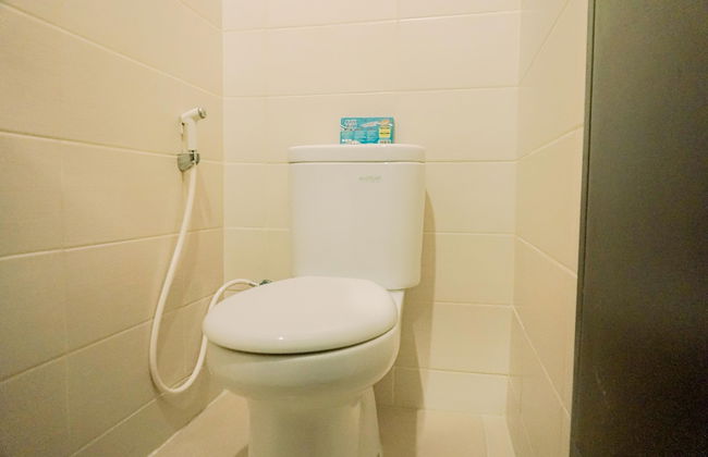 Homey And Cozy Stay Studio Belmont Residence Puri Apartement - Foto 12