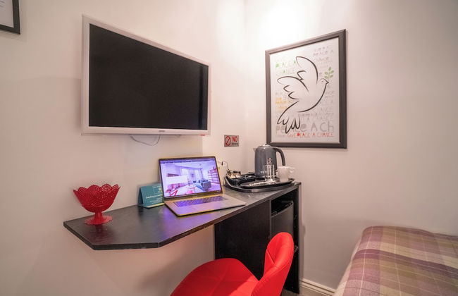 Pod Rooms - Nell Gwynn House Apartments - Photo 60