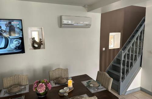 JOLIE MAISON AVEC JARDIN PRIVE DANS LE CENTRE VILLE DE BRIARE - Photo 7