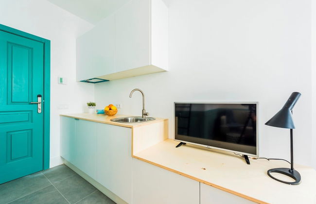 Be Mate Gran Vía Suites - Photo 77