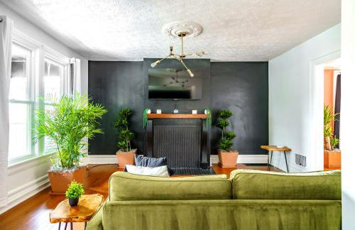 Jungle House Luxury Homes - Columbus Downtown Short North - Steps to Convention Center & Nationwide Arena - Sleeps up to 8 - Free Parking - Over 5,800 Five Stars - Foto 22